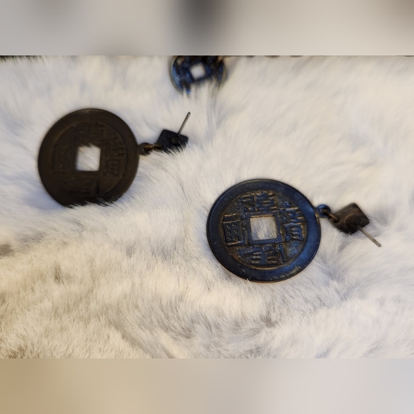 Vintage Asian Inspired Necklace and Earrings - Picture 2 of 8